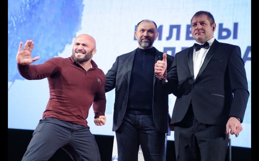 Магомед Исмаилов объяснил, почему не стал шутить над Александром Емельяненко на пресс-конференции