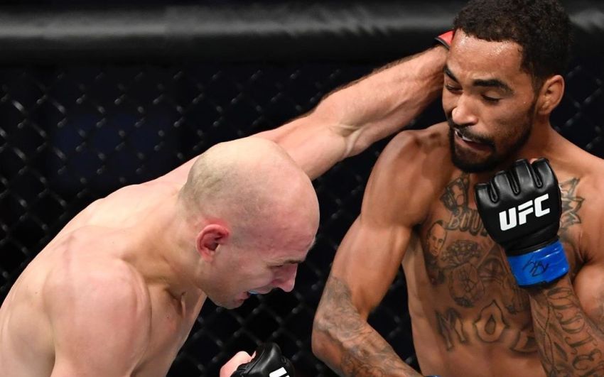 Александр Яковлев проиграл Рузвельту Робертсу на UFC Fight Night 163