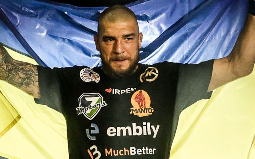 Амосов — о первой защите титула Bellator: "Жду момента, чтобы поднять украинский флаг"