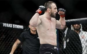 Муслим Салихов одержал уверенную победу над Лауреано Старополи на UFC Fight Night 162