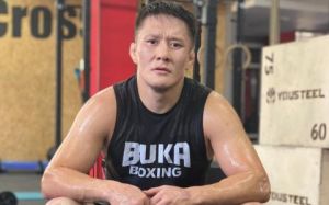 Жумагулов надеется получить компенсацию от UFC