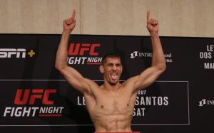 Официально: Джефф Нил - Нико Прайс на UFC 240