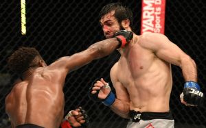 Зубайра Тухугов объяснил, почему убегал в бою с Даводу на UFC 253