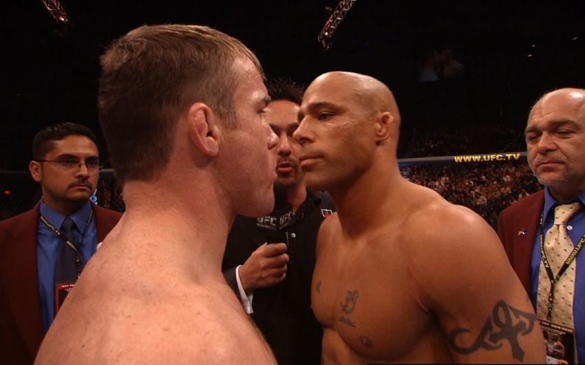 Видео боя Мэтт Хьюс – Фрэнк Тригг 2 UFC 52