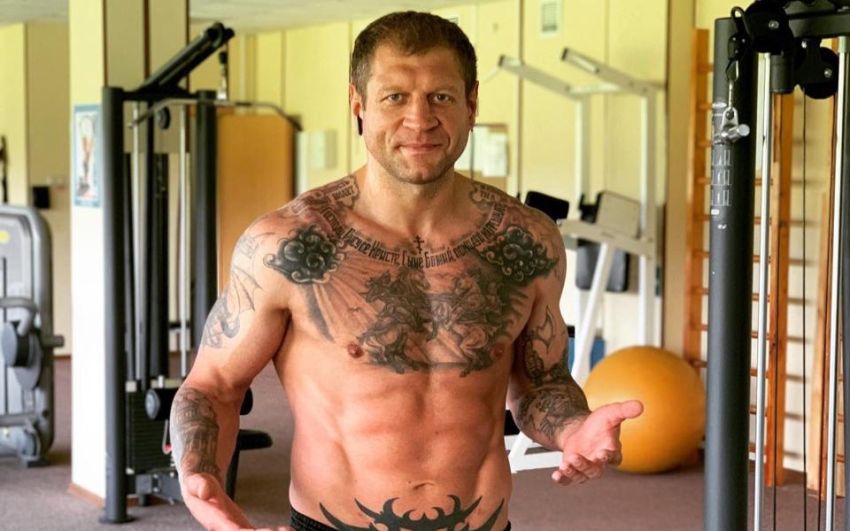 Александр Емельяненко успешно прошел медицинское обследование в Грозном