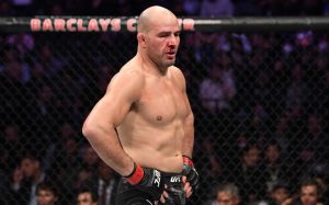 Гловер Тейшейра готов подраться с Энтони Смитом на мартовском турнире в Бразилии