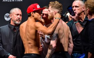 Видео боя Гумберто Банденэй - Остин Арнетт UFC Fight Night 140