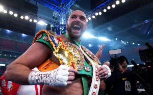 Маурисио Сулейман ответил, может ли WBC лишить Фьюри титула из-за срыва боя с Усиком