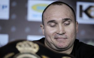 Александр Устинов оспорит вакантный титул WBA, озвучены дата и соперник