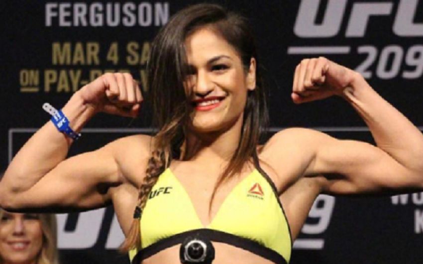 Видео боя Синтия Кальвильо - Перл Гонсалес UFC 210