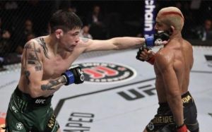 Брэндон Морено вернул титул UFC, вновь остановив Фигерейду