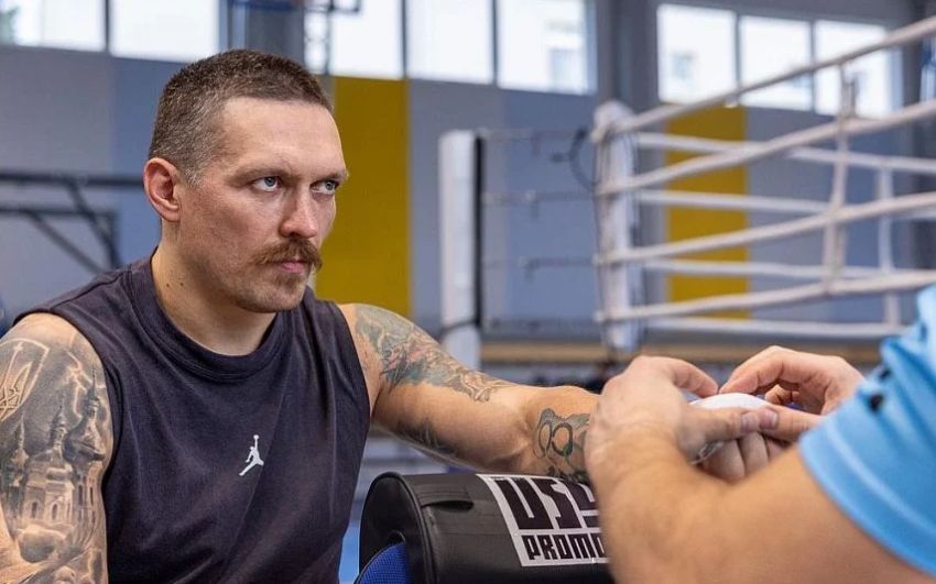 Александр Усик продемонстрировал свою форму за неделю до боя с Дюбуа