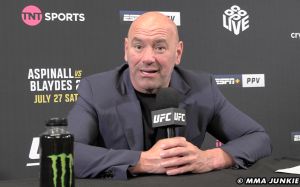 Дана Уайт разочарован турниром UFC 304: "Я последний раз повысил бонусы"
