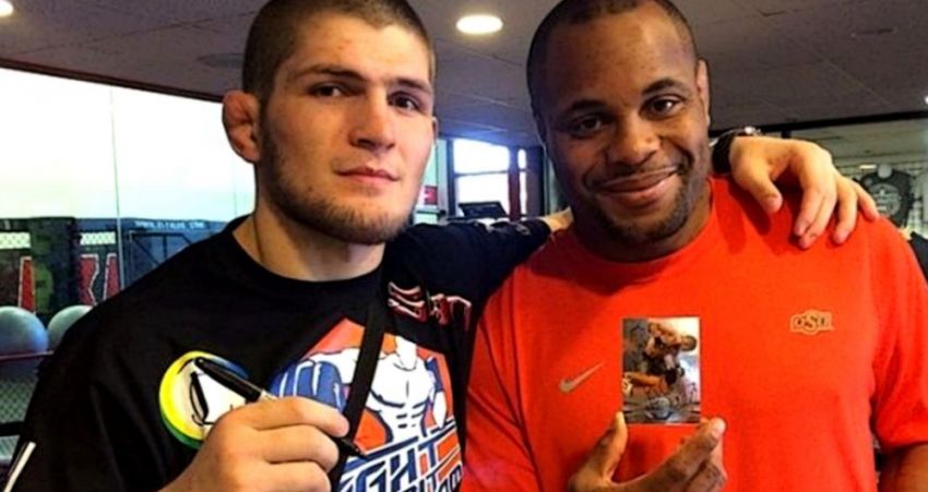 Кормье о бое Нурмагомедова и МакГрегора: "Этот бой произойдёт"