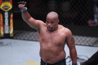 Даниэль Кормье официально объявил о завершении карьеры после поражения от Миочича на UFC 252