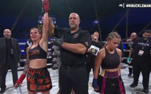 Пейдж Ванзант проиграла Британ Харт на BKFC Knuckle Mania, неудачно дебютировав в кулачных боях