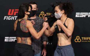 Видео боя Клаудиа Гаделья - Янь Сяонань UFC on ESPN+ 40