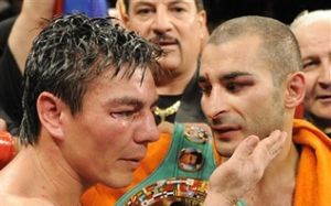 Vic Darchinyan vs Jorge Arce 