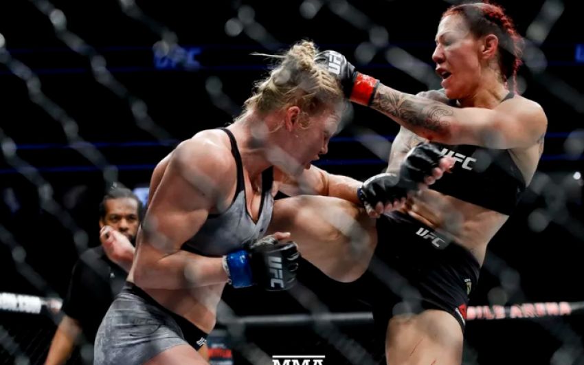 Бонусы турнира UFC 219