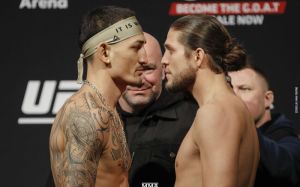 Макс Холлоуэй победил Брайана Ортегу, устроив "триллер" на UFC 231