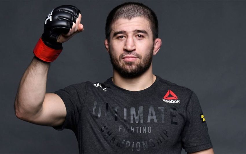 Рустам Хабилов снялся с боя против Корешкова на Bellator 269