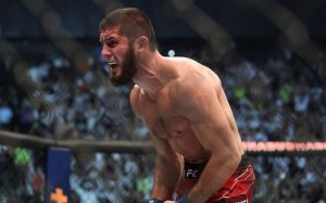 Махачев: "Отец больше меня трудился, чтобы я стал чемпионом"