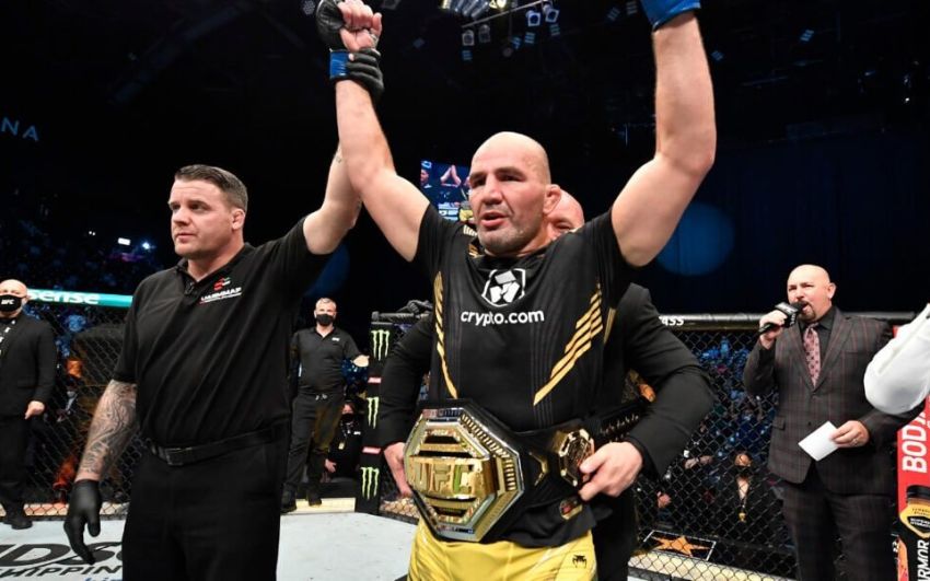 Рейтинг бойцов UFC за ноябрь 2021 года