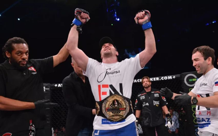 Виталий Минаков снова будет выступать в промоушене Bellator