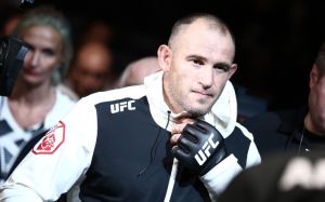 Алексей Олейник следующий бой проведет против Грега Харди на UFC 270