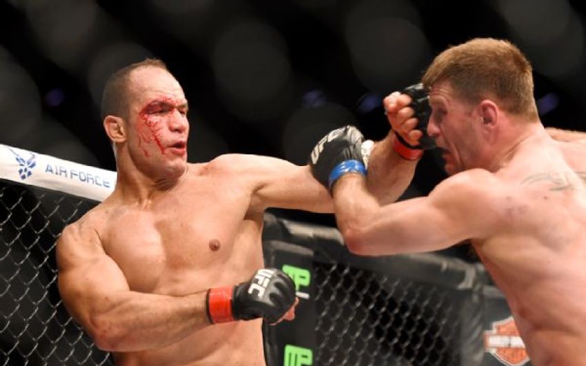 Стипе Миочич vs Джуниор Дос Сантос II на UFC 211 в разработке
