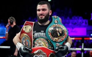 Артур Бетербиев ответил, продолжит ли он карьеру после боя с Биволом