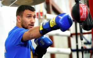 Василий Ломаченко удивил болельщиков сменой стиля