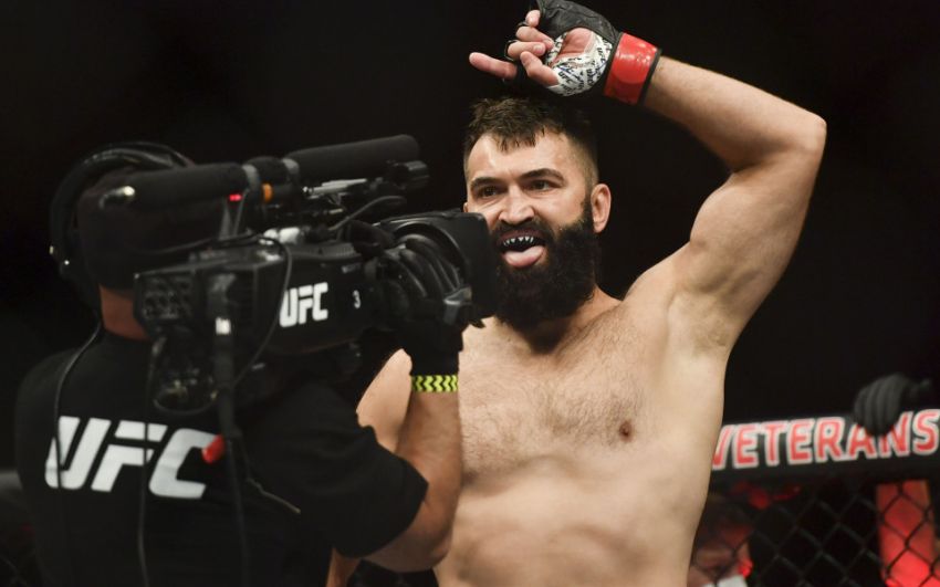 Зарплаты участников турнира UFC Fight Night 171: Энтони Смит - Гловер Тейшейра