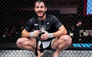 Крылову остался всего один бой до титула UFC — менеджер