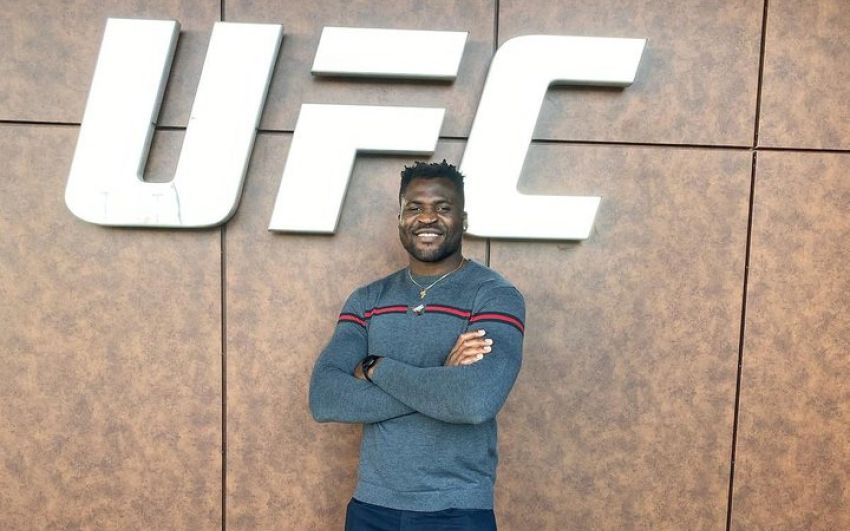 Фрэнсис Нганну провел "продуктивную" встречу с UFC