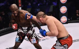 Видео боя Мухаммед Лаваль - Сатоши Ишии Bellator 169