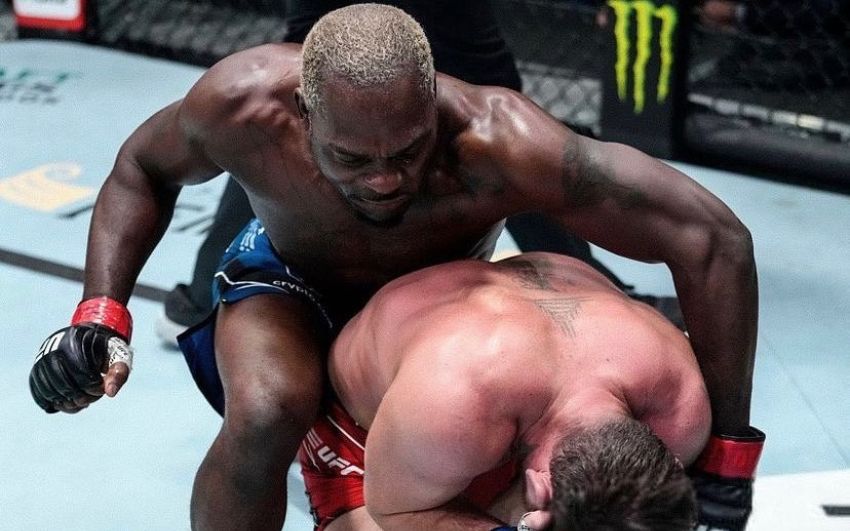 Дерек Брансон финишировал Даррена Тилла на UFC Fight Night 191