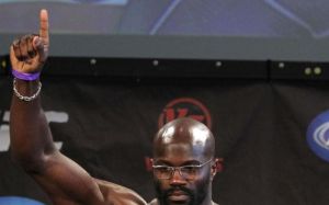Чейк Конго выступит в Лондоне на турнире Bellator 179