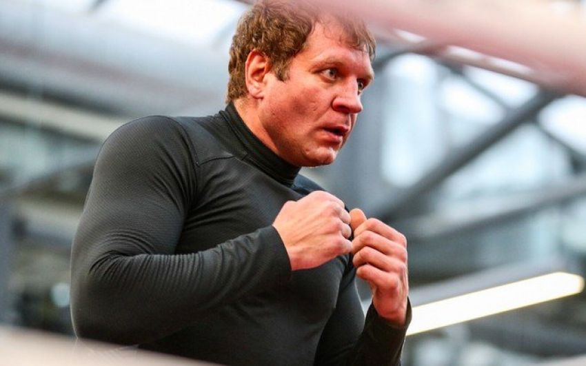 Александр Емельяненко намерен до конца года провести четыре боя, среди возможных соперников - Дацик