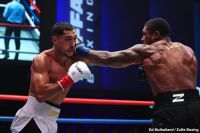 Джей Опетайя победил Брэндона Глэнтона и стал чемпионом Zuffa Boxing
