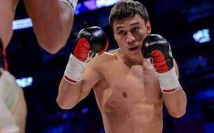 Батыр Джукембаев победил Мигеля Васкеса