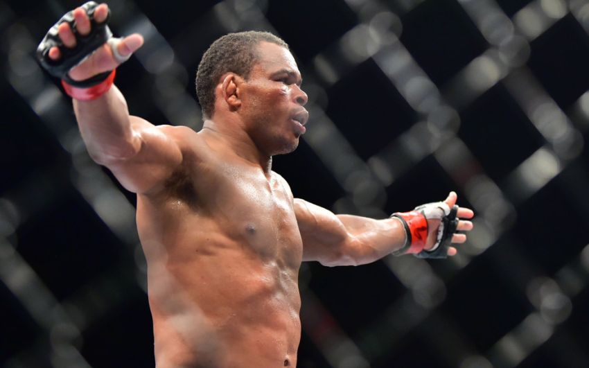 Франсиско Тринальдо бросил вызов Эдсону Барбозе после победы на UFC on ESPN+ 22