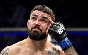 Кевин Ли считает, что Майк Перри должен быть уволен из UFC за отказ от боя с ним