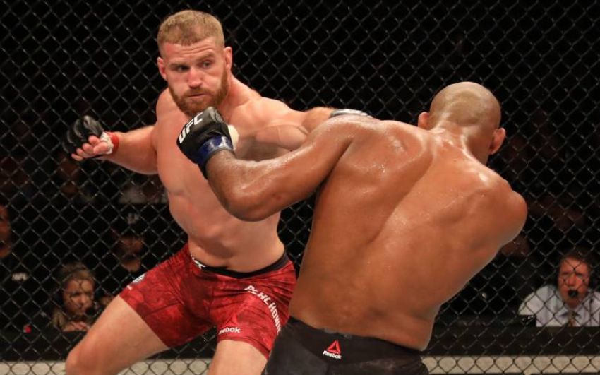 Дерек Брансон высмеял главный бой UFC Fight Night 164, Ян Блахович отреагировал