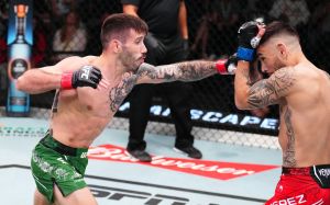 Видео боя Алекс Перес - Матеус Николау UFC on ESPN 55