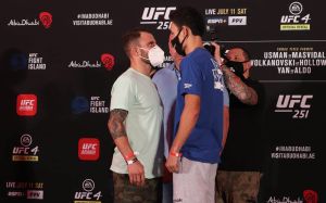 Видео боя Алекс Волкановски - Макс Холлоуэй 2 UFC 251