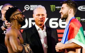 Видео боя Седрик Думбе - Алим Набиев Glory 66 