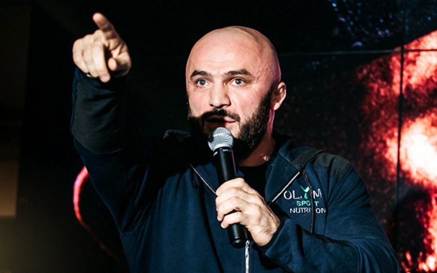 Магомед Исмаилов записал видеообращиение к Александру Емельяненко: "Саша - я не Миша!"