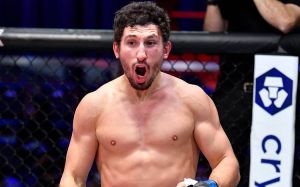 Тренер Петросяна раскритиковал американский ростер UFC: "Это мусор"