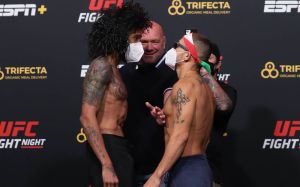 Видео боя Андре Юэлл - Ирвин Ривера UFC on ESPN+ 36